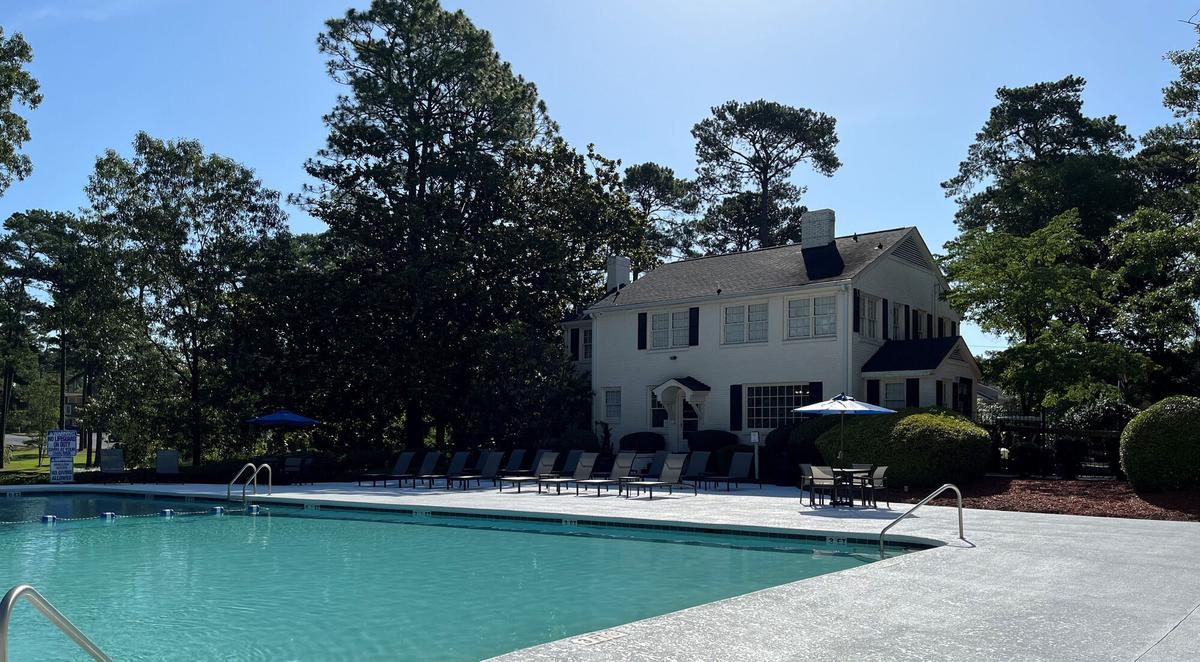 Swimming pool at Quail Run in Columbia, SC