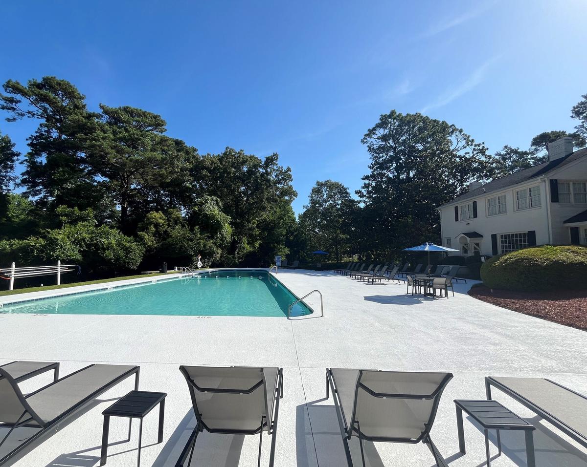 Swimming pool at Quail Run in Columbia, SC